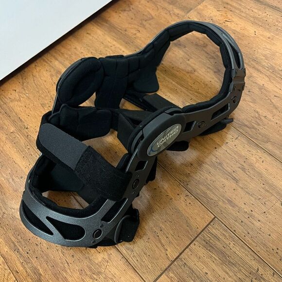 United Ortho 300541-07 Functional ACL $295 Knee Support Right Leg Large - Picture 3 of 12